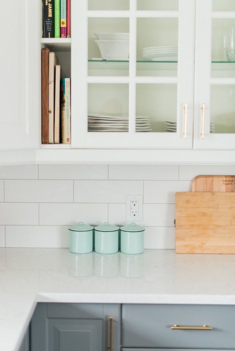 White on White More Quartz Backsplash, Kitchen