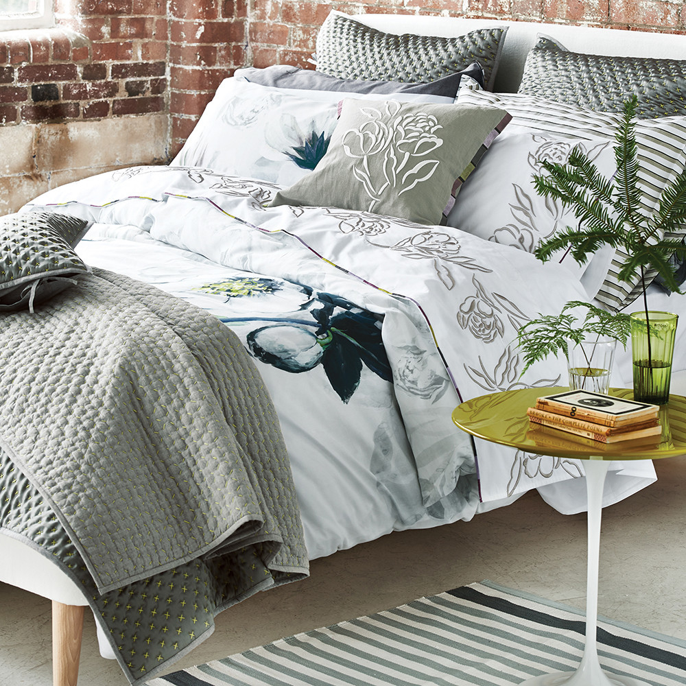 Saraille Moss Bedding