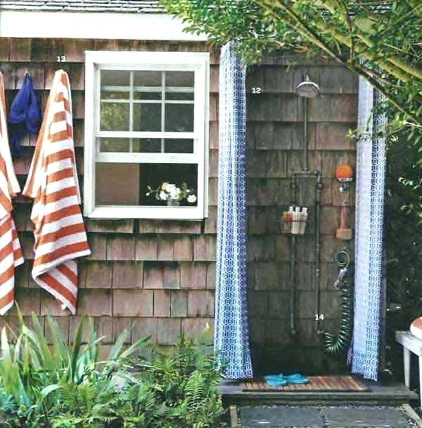 32 Beautiful DIY Outdoor Shower Ideas ( for the Best Summer Ever |  Hometalk: Spring Inspiration | Outdoor bathrooms, Outdoor shower enclosure,