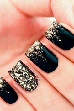 25 Stylish black gel nail designs