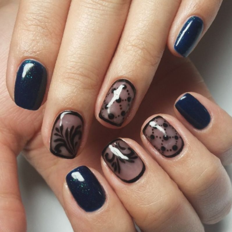 Clockwork in the transparent gel nail design