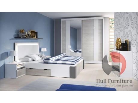 Ackerson Grey Bedroom Set